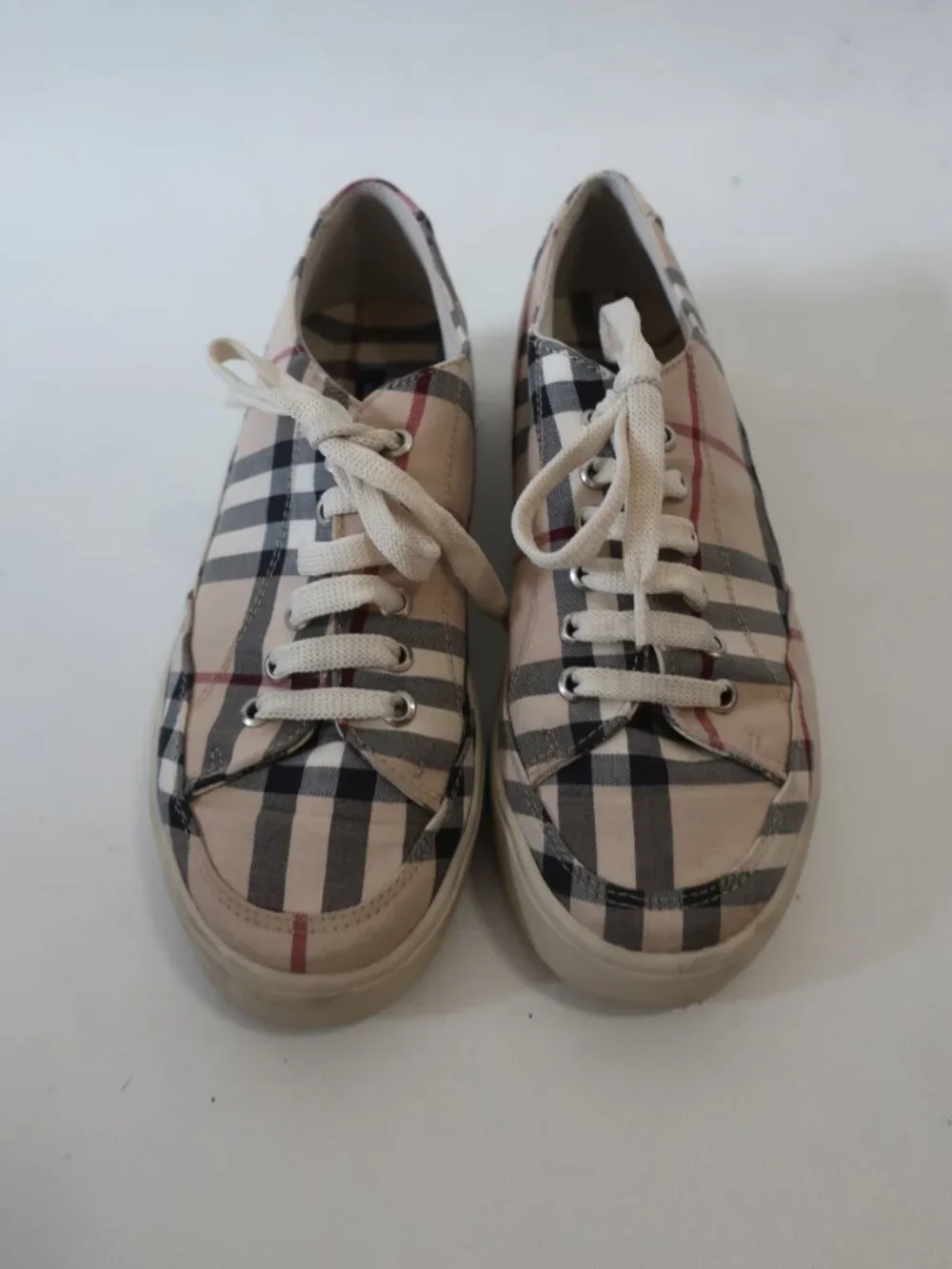 Women Burberry Beige, Black, Red Plaid Sneakers 39/US 9